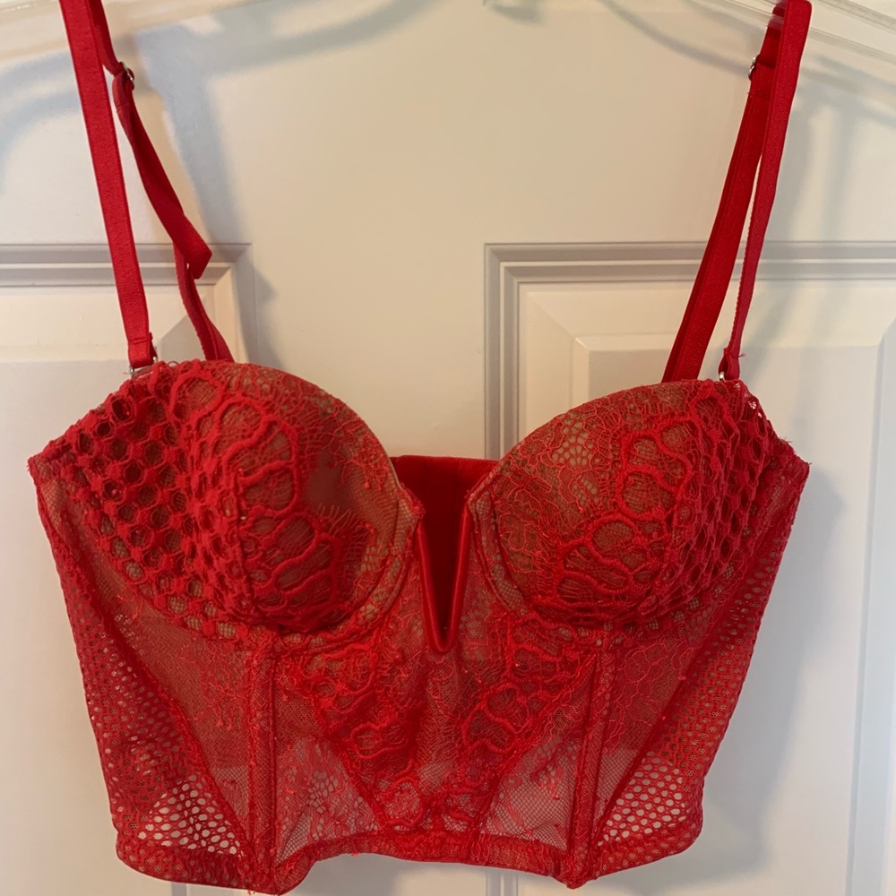 VICTORIA SECRET LACE TOP